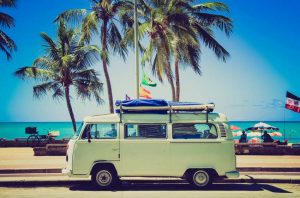 2018 ist das Auto beliebtestes Reisemittel
