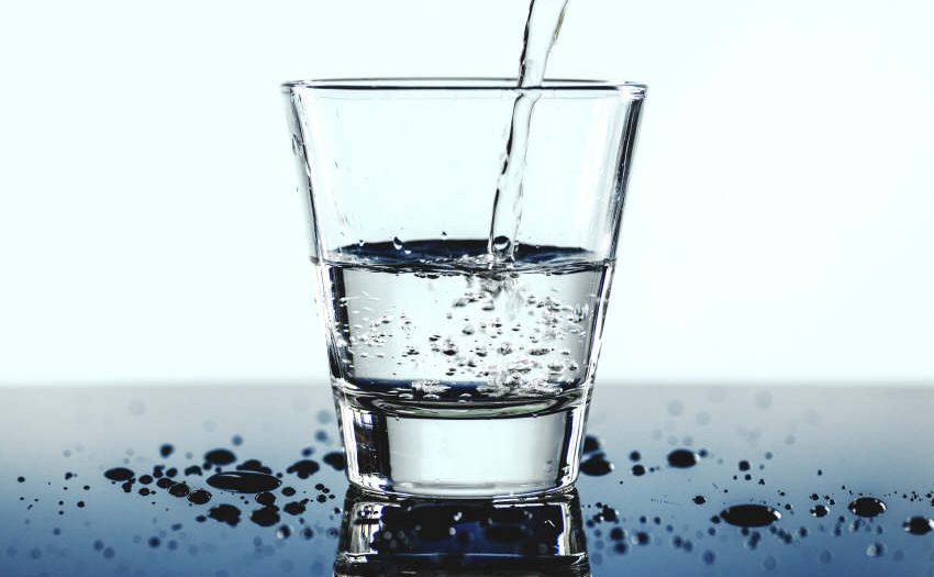 Vier Mineralwasser-Tricks für den Alltag
